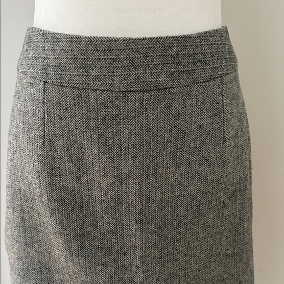 Classic Gray Women's Skirt Banana Republic - Picture 2 of 4